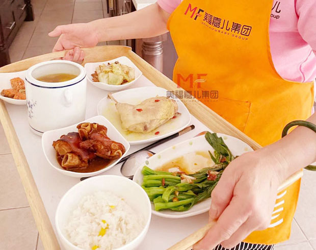 赴美产子有必要联系月子中心吗
